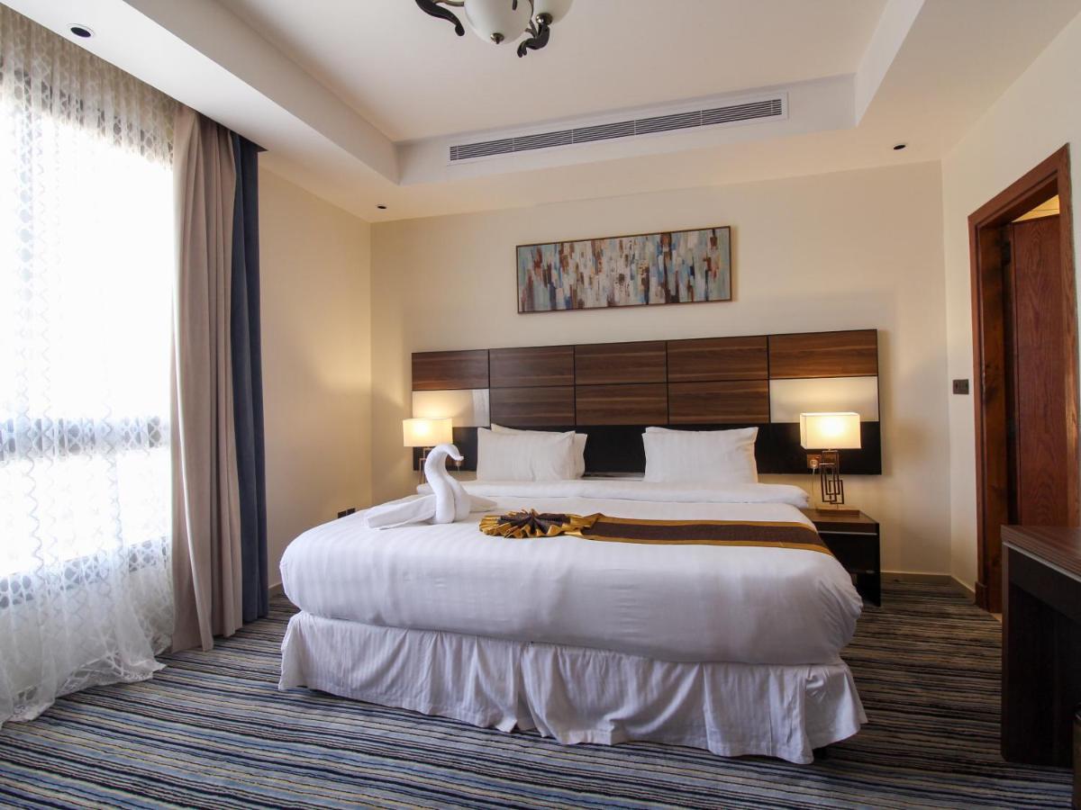 Friesian Hotel Suites Jeddah Bagian luar foto