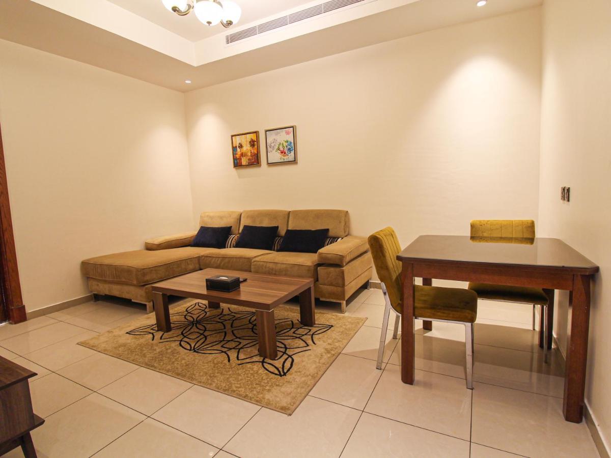 Friesian Hotel Suites Jeddah Bagian luar foto