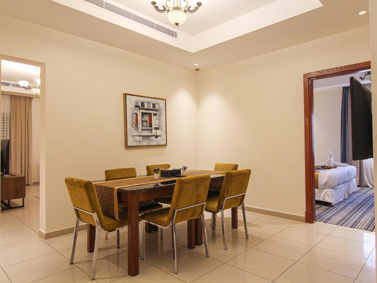 Friesian Hotel Suites Jeddah Bagian luar foto