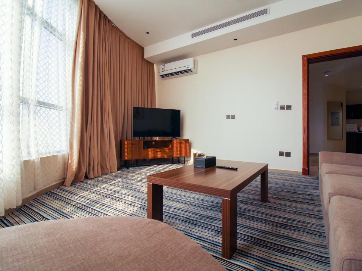 Friesian Hotel Suites Jeddah Bagian luar foto