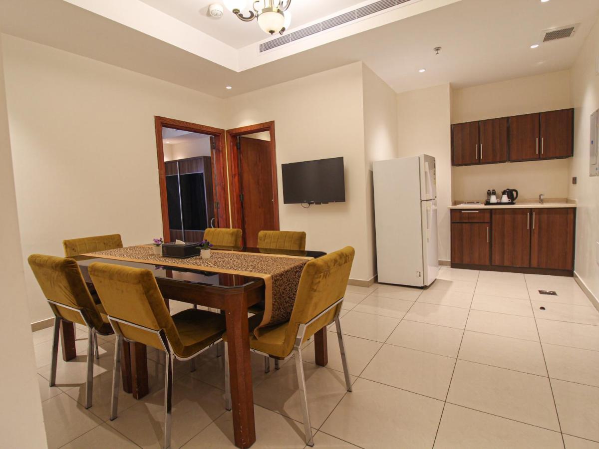 Friesian Hotel Suites Jeddah Bagian luar foto