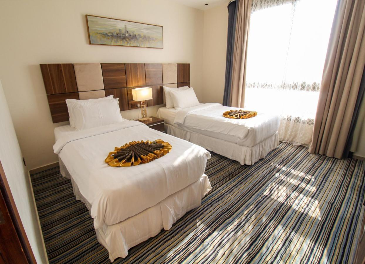 Friesian Hotel Suites Jeddah Bagian luar foto