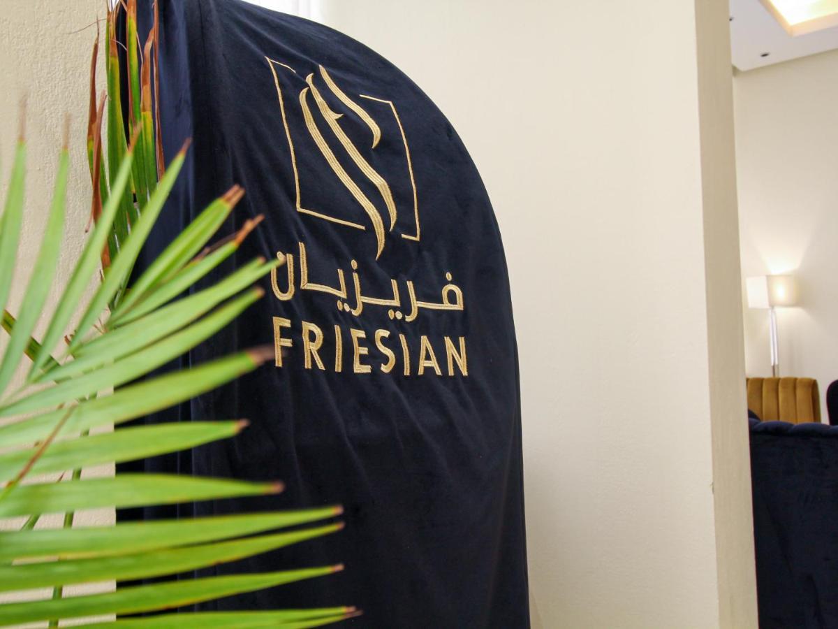 Friesian Hotel Suites Jeddah Bagian luar foto