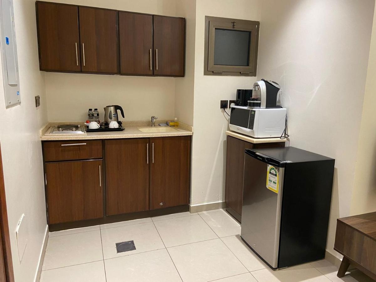 Friesian Hotel Suites Jeddah Bagian luar foto