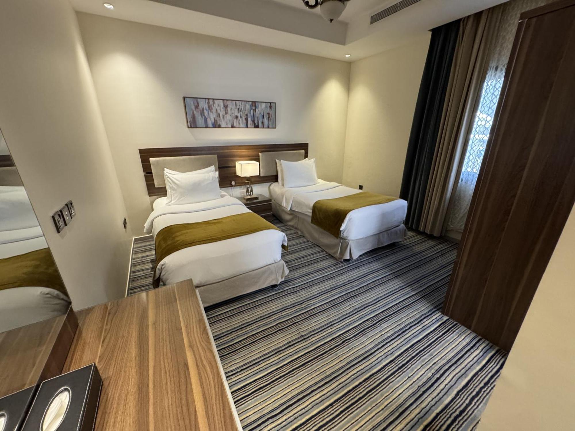 Friesian Hotel Suites Jeddah Bagian luar foto