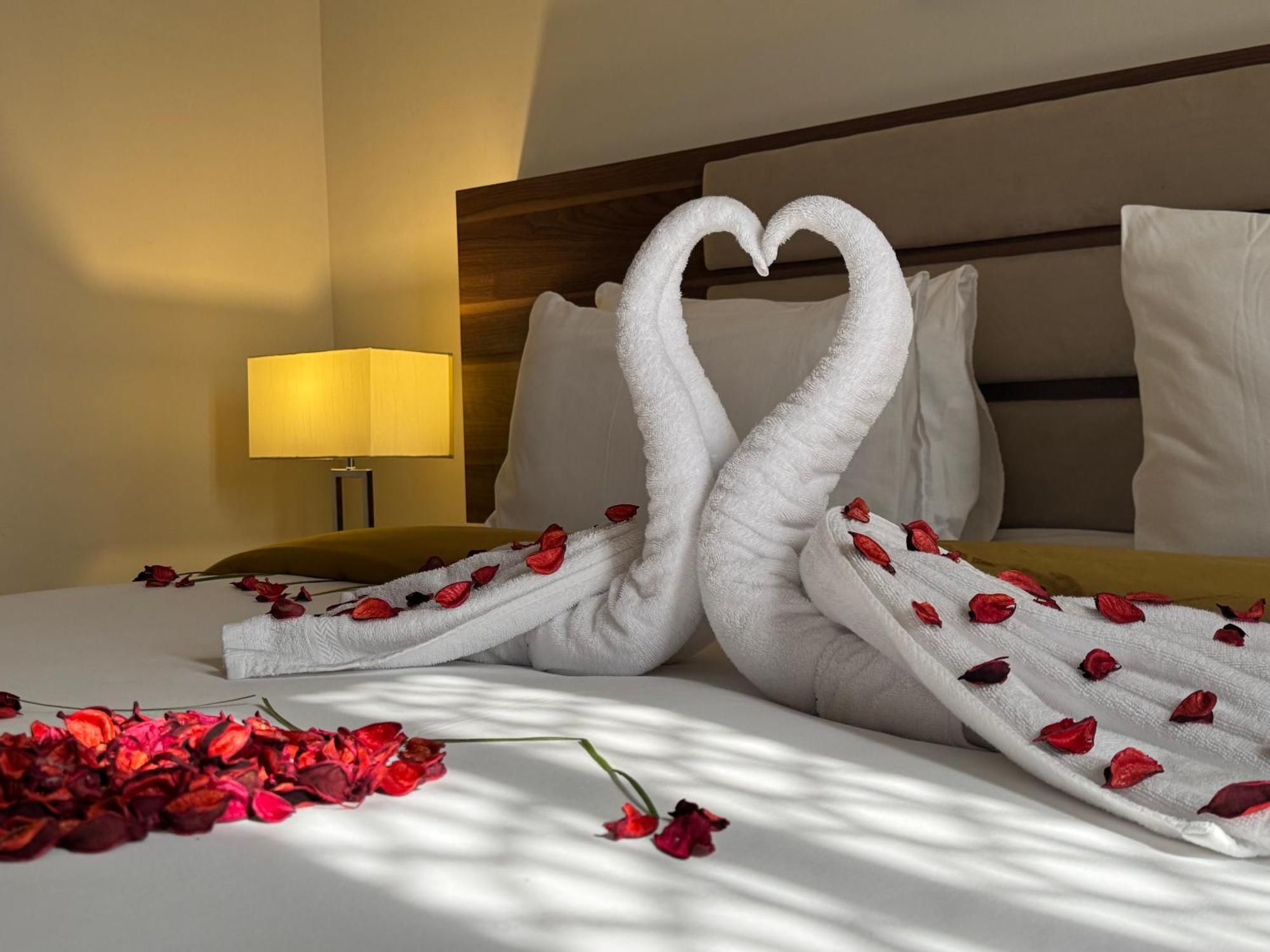 Friesian Hotel Suites Jeddah Bagian luar foto
